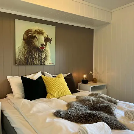 Luxury & Mountain View - Balcony Apartment *
